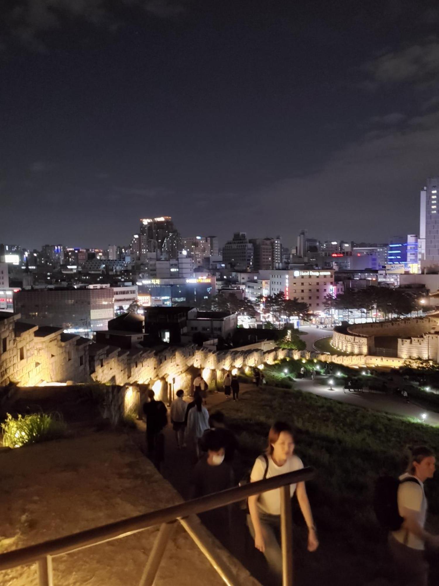 Cobe Guesthouse Dongdaemun Сеул Экстерьер фото